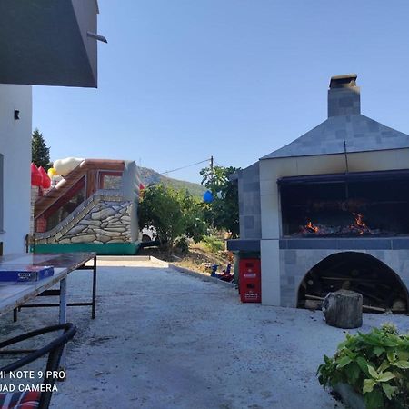 Apartmani Petar I Luka Bakar Exteriör bild