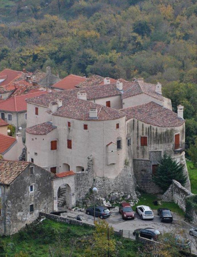 Apartmani Petar I Luka Bakar Exteriör bild