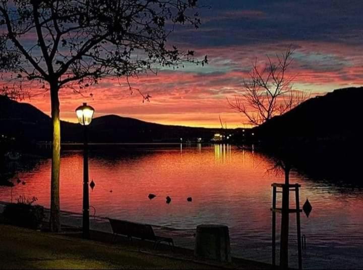 Apartmani Petar I Luka Bakar Exteriör bild
