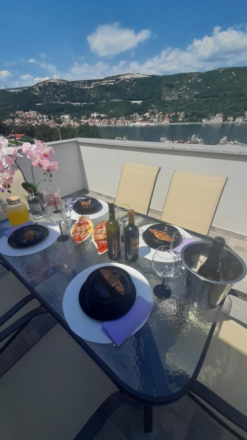 Apartmani Petar I Luka Bakar Exteriör bild