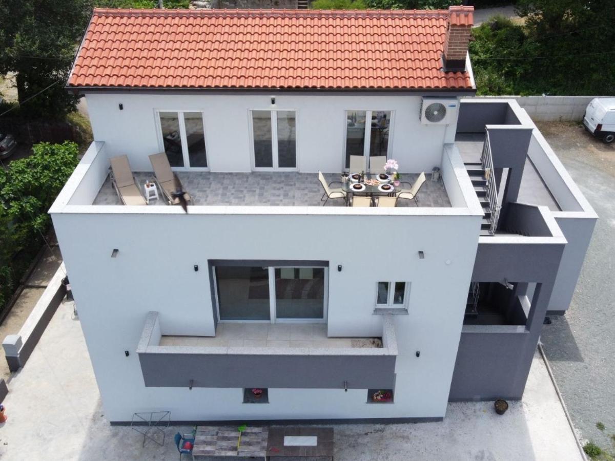 Apartmani Petar I Luka Bakar Exteriör bild