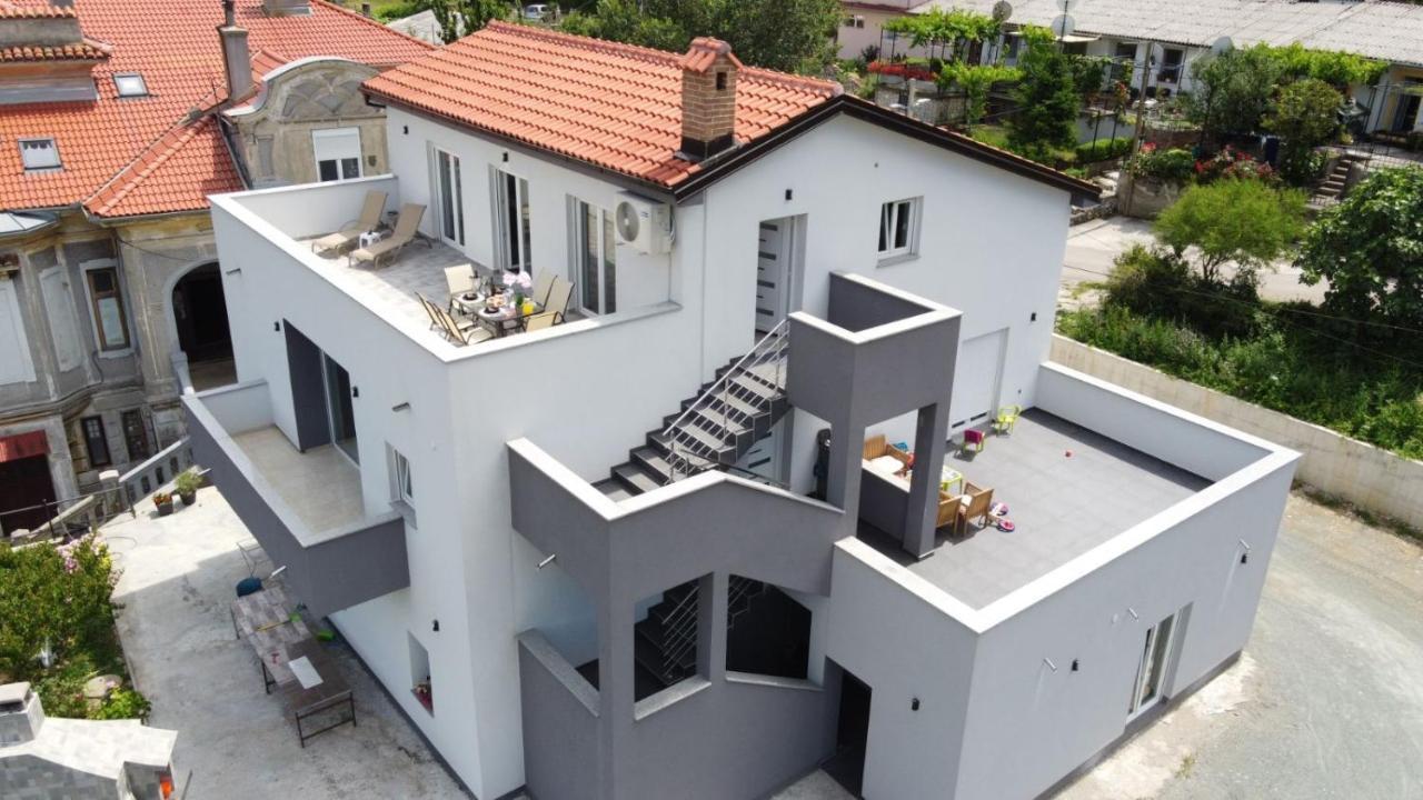 Apartmani Petar I Luka Bakar Exteriör bild