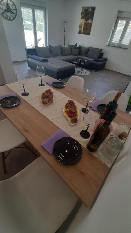 Apartmani Petar I Luka Bakar Exteriör bild