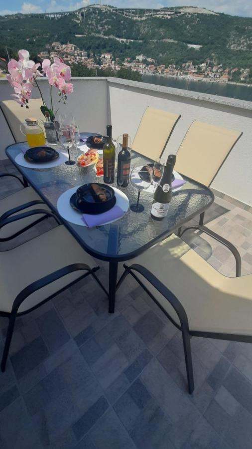 Apartmani Petar I Luka Bakar Exteriör bild