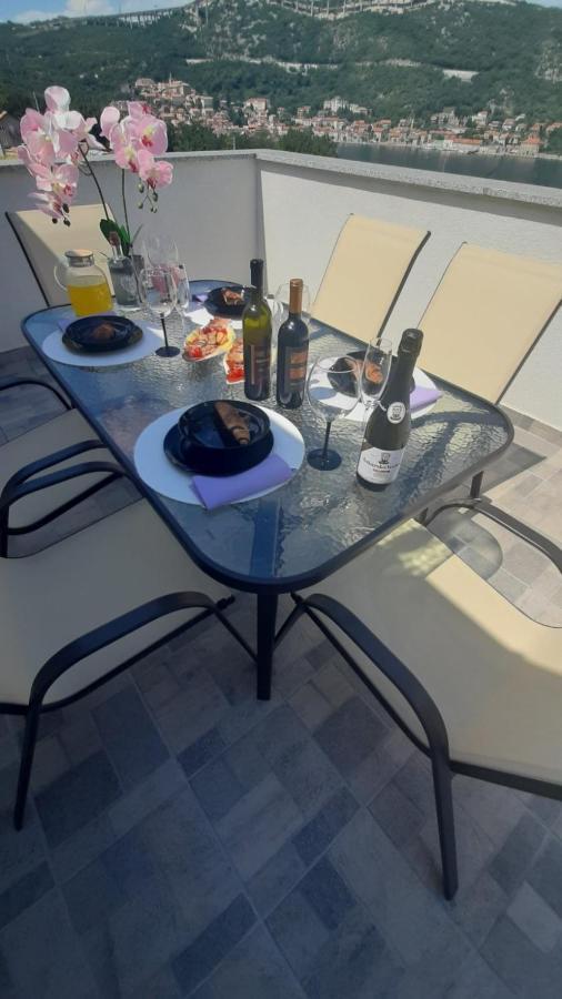 Apartmani Petar I Luka Bakar Exteriör bild