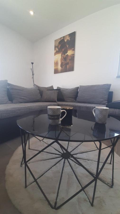 Apartmani Petar I Luka Bakar Exteriör bild